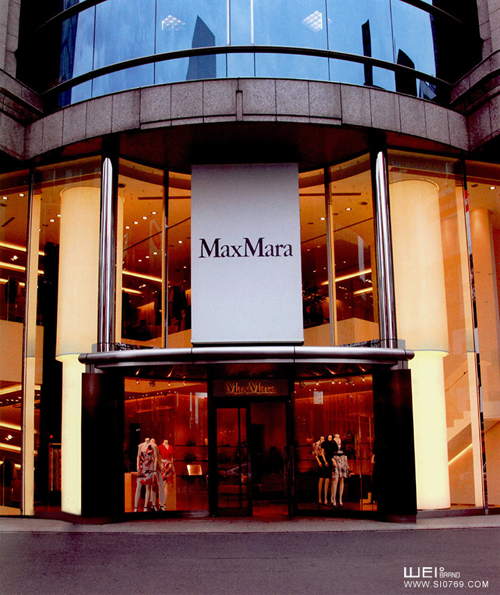 MaxMara 麥斯瑪拉品牌形象店 店面設(shè)計(jì)、陳列設(shè)計(jì)、展示設(shè)計(jì)