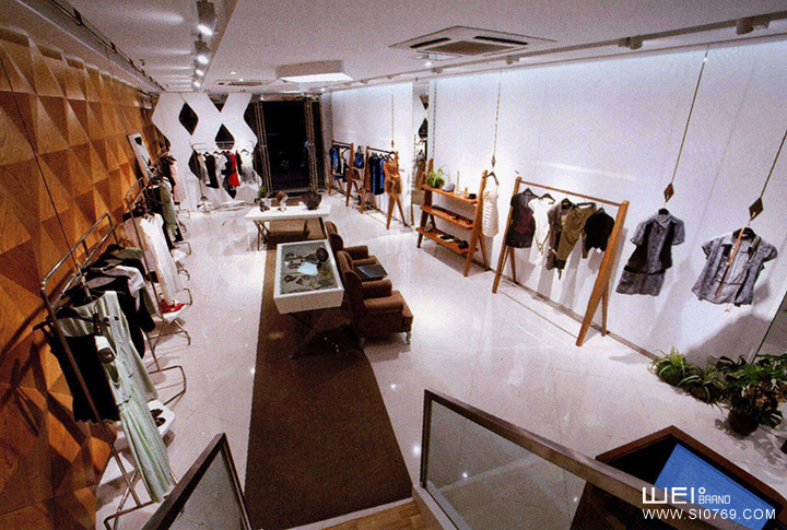 DESIGNICE 迪賽尼斯店面形象設(shè)計