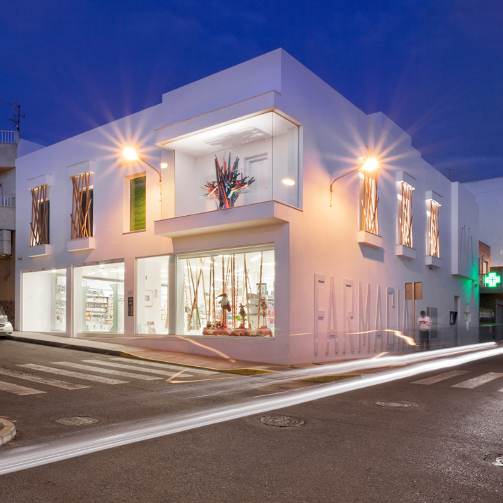 藥店店鋪設(shè)計(jì)外觀全觀圖